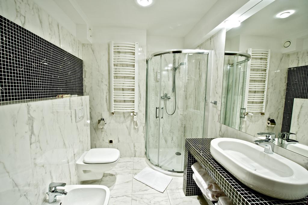 Hotel Prezydencki 4-Star Rzeszów Zimmer foto